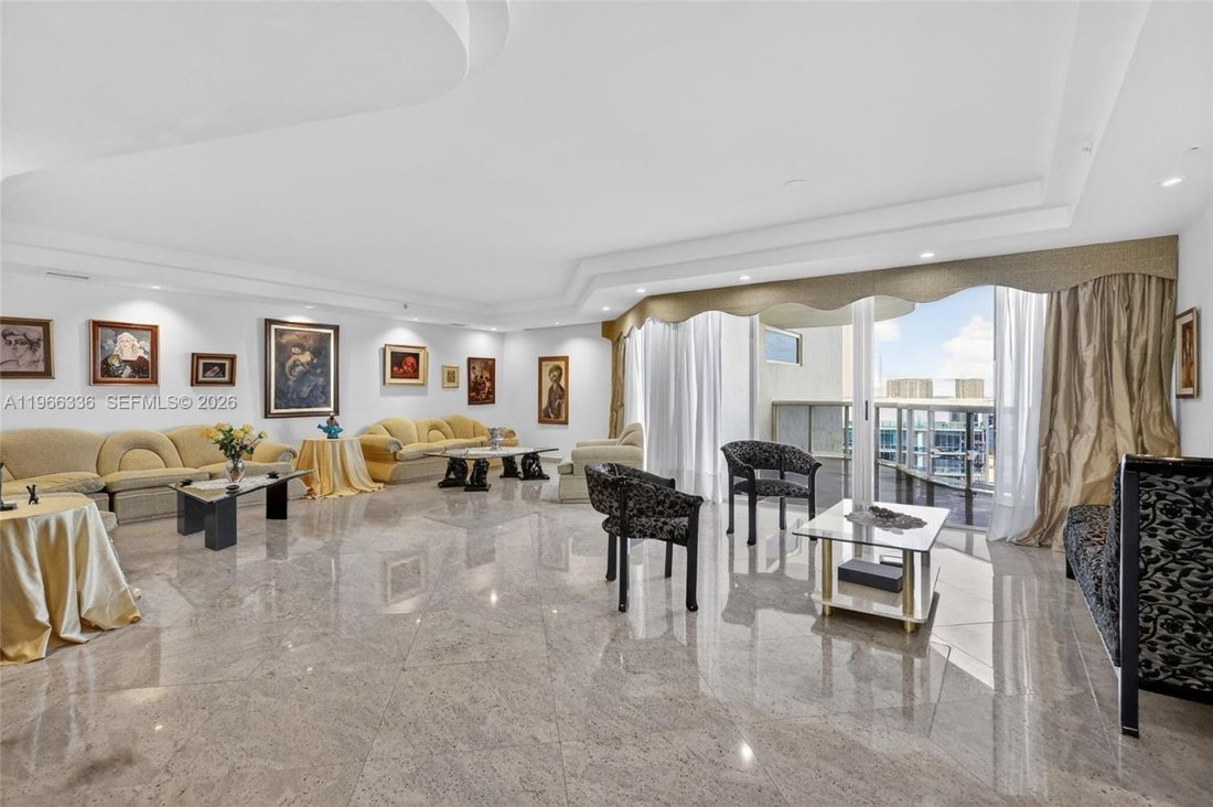 House in Sunny Isles Beach, Florida, United States 4 - 17805655