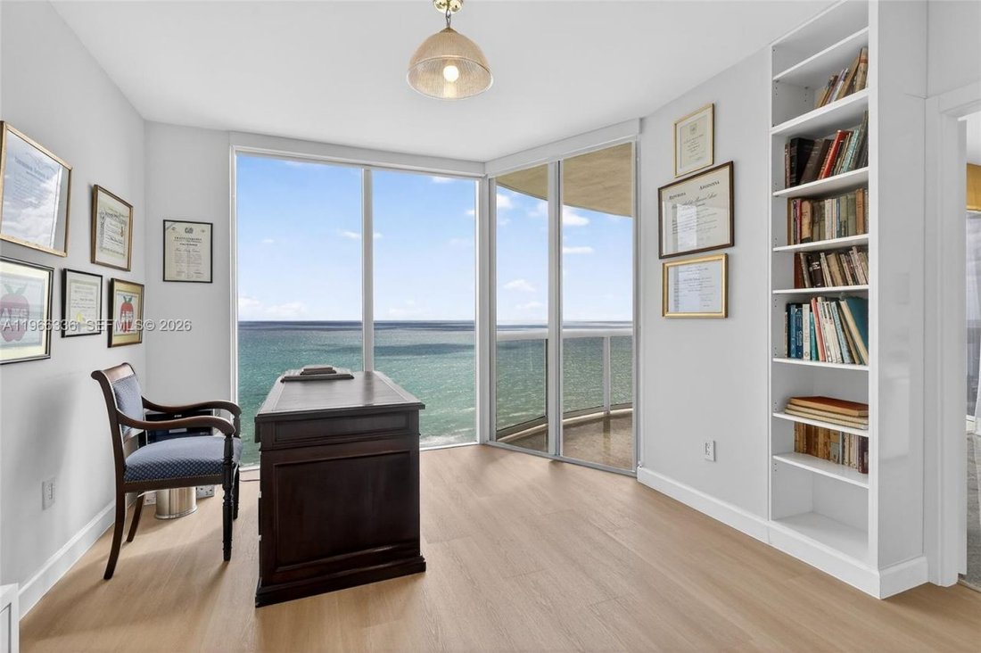 House in Sunny Isles Beach, Florida, United States 3 - 17805655