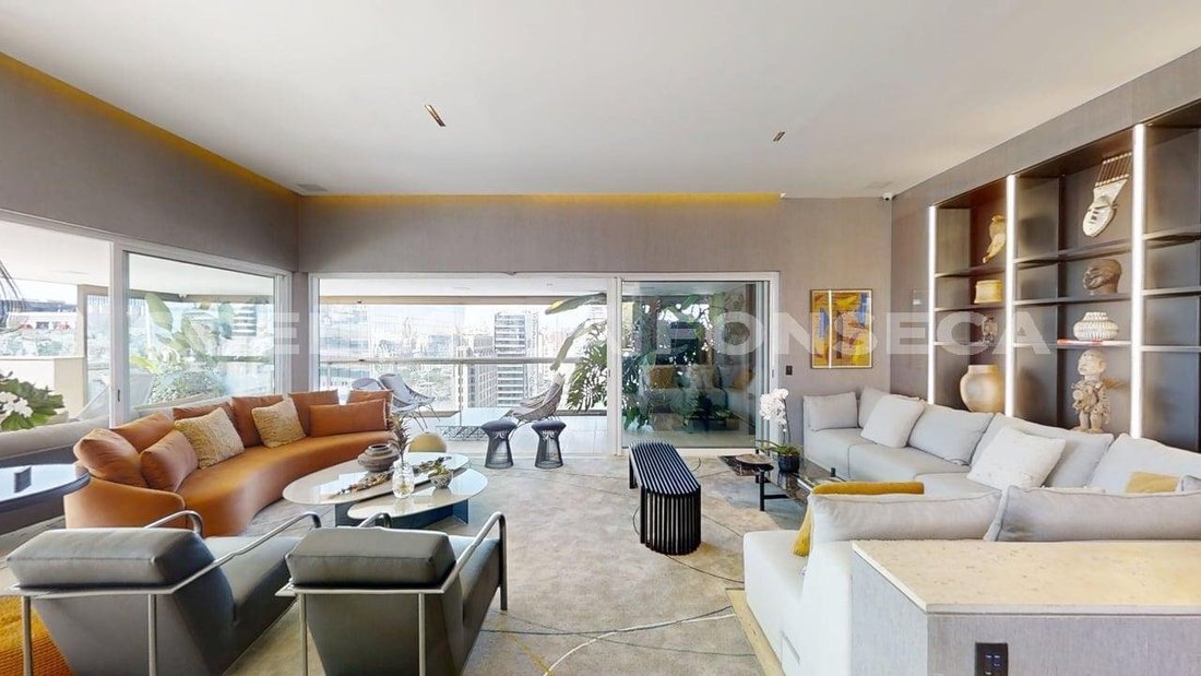 Condo in São Paulo, State of São Paulo, Brazil 1 - 17805600