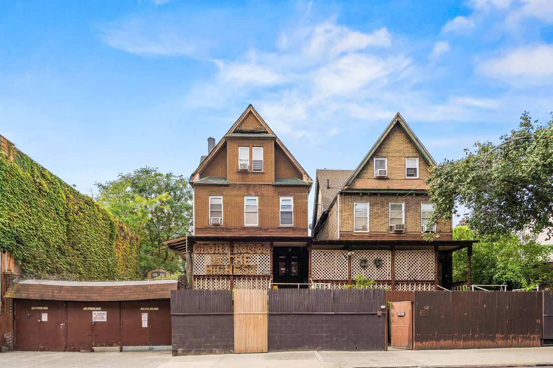 House in New York, New York, United States 1 - 17806858