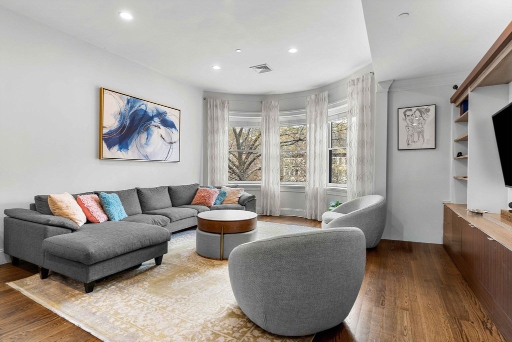 House in Brookline, Massachusetts, United States 2 - 17807374
