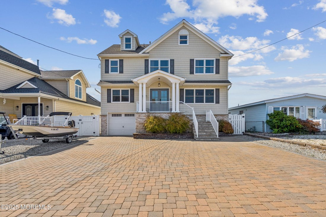 House in Toms River, New Jersey, United States 1 - 17807281