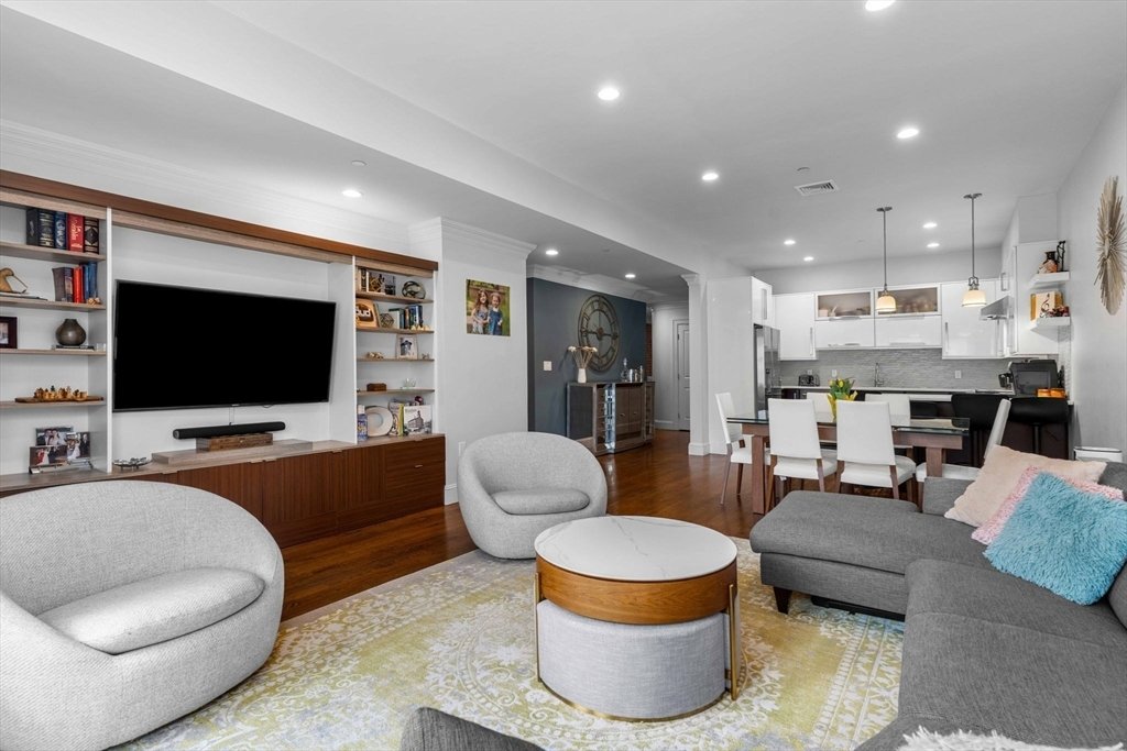 House in Brookline, Massachusetts, United States 4 - 17807374