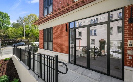 House in Brookline, Massachusetts, United States 1