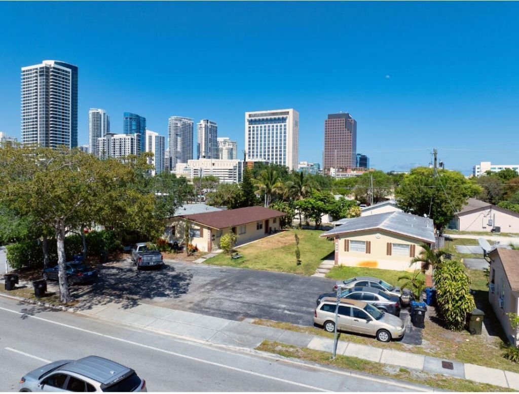 Land in Fort Lauderdale, Florida, United States 1 - 17805788