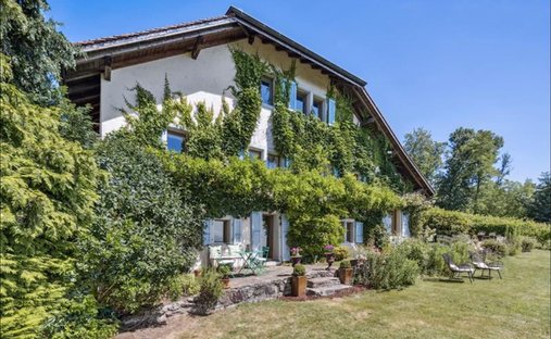 House in Lutry, Vaud, Switzerland 1