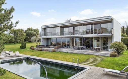 House in Cologny, Genève, Switzerland 1
