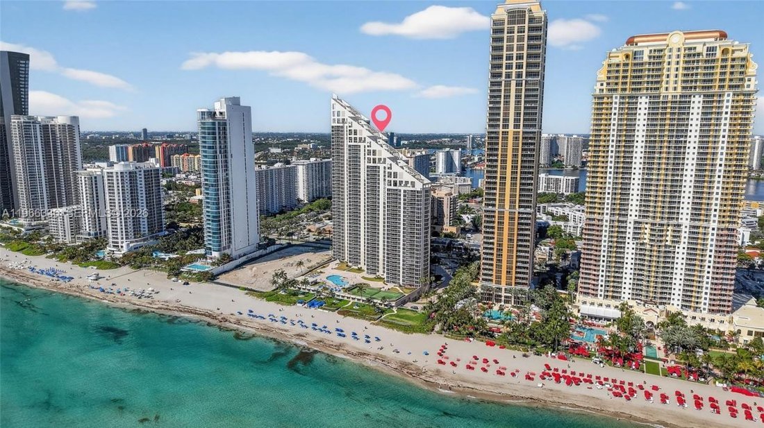 House in Sunny Isles Beach, Florida, United States 1 - 17805655
