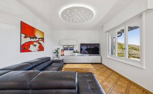 Haus in Longirod, Waadt, Schweiz 1
