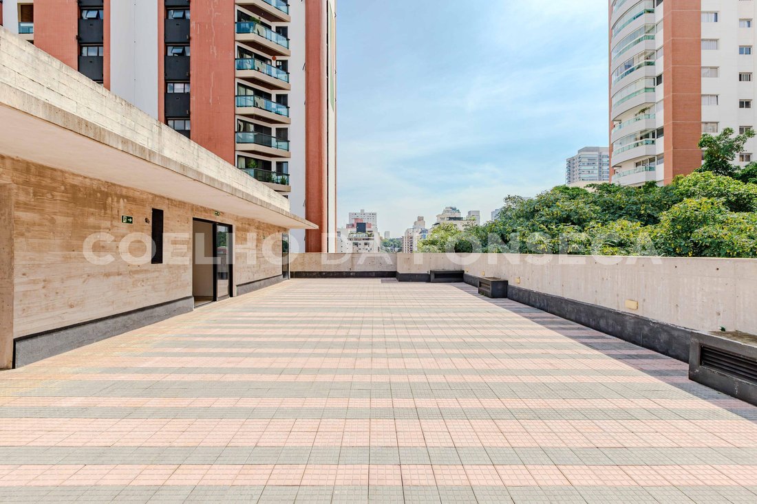 Condo in São Paulo, State of São Paulo, Brazil 4 - 17805623