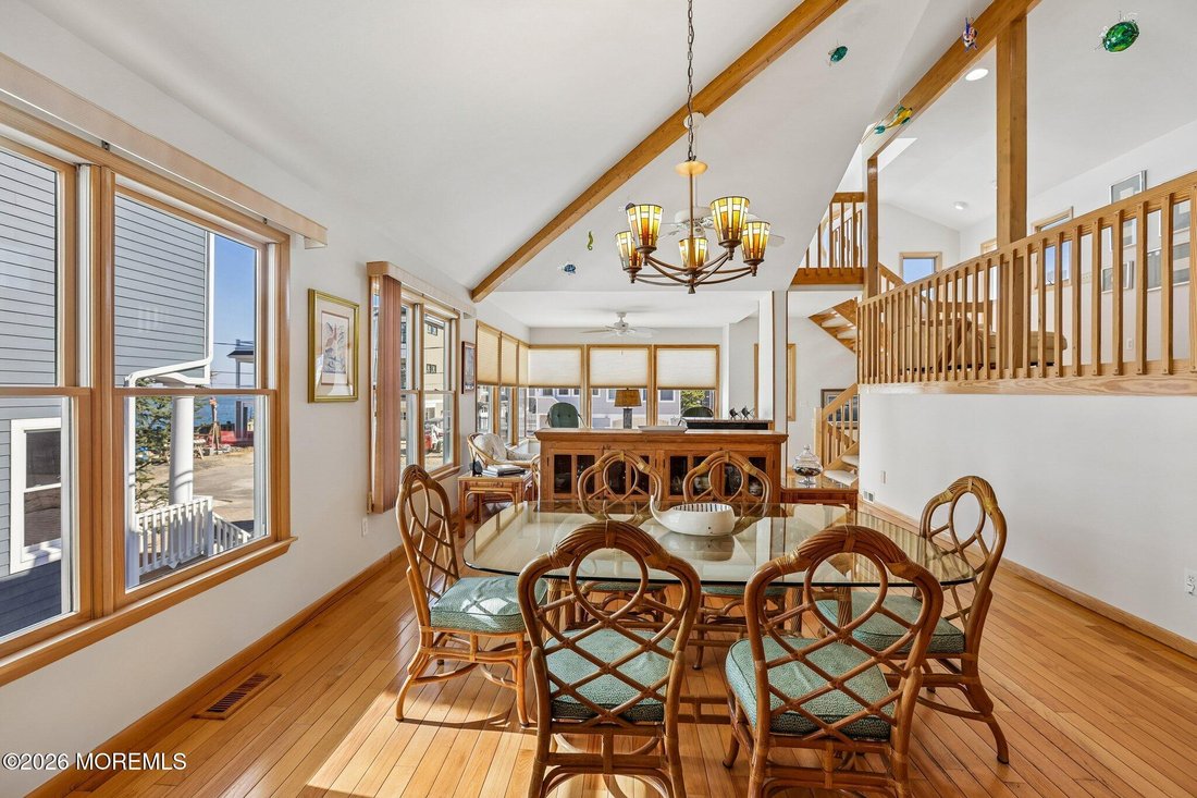 House in Ship Bottom, New Jersey, United States 5 - 17807253