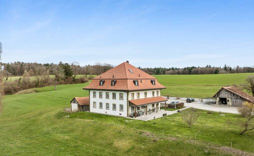 House in Misery-Courtion, Fribourg, Switzerland 1