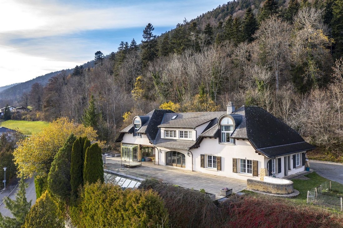 Charming Manor House With Breathtaking Valley Views