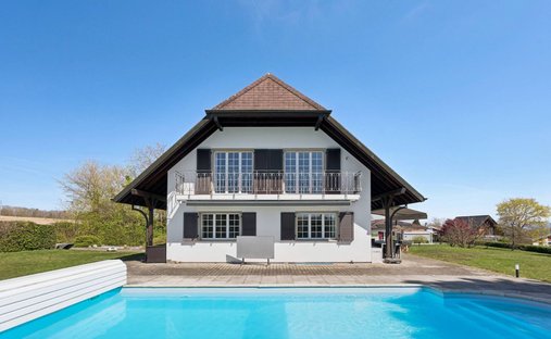 House in Saint-Aubin, Fribourg, Switzerland 1
