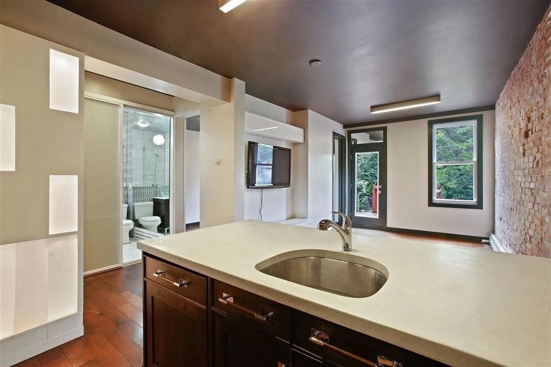 Apartment in Guttenberg, New Jersey, United States 2 - 17806593