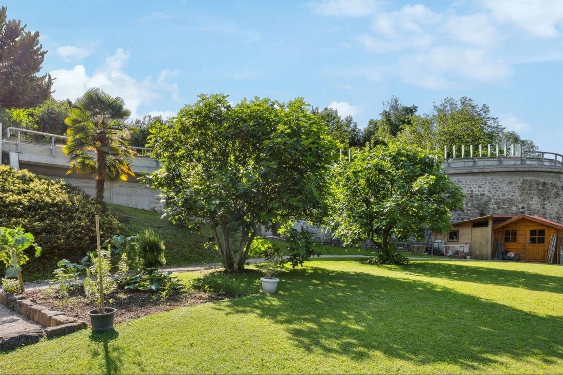 House in Veytaux, Vaud, Switzerland 1 - 14826922