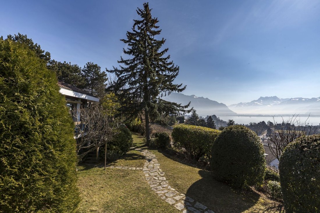 House in Blonay - Saint-Légier, Vaud, Switzerland 2 - 15490853