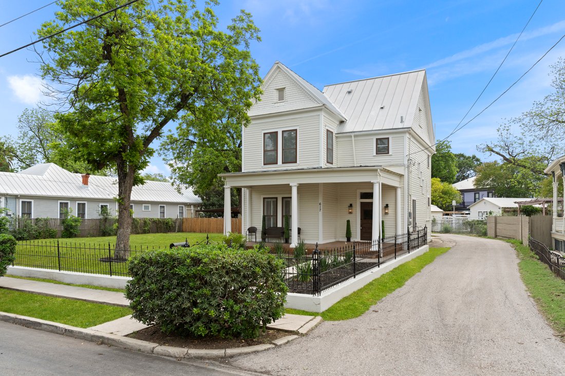 House in San Antonio, Texas, United States 2 - 17804957