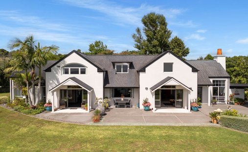 House in Whakamarama, Bay of Plenty, New Zealand 1
