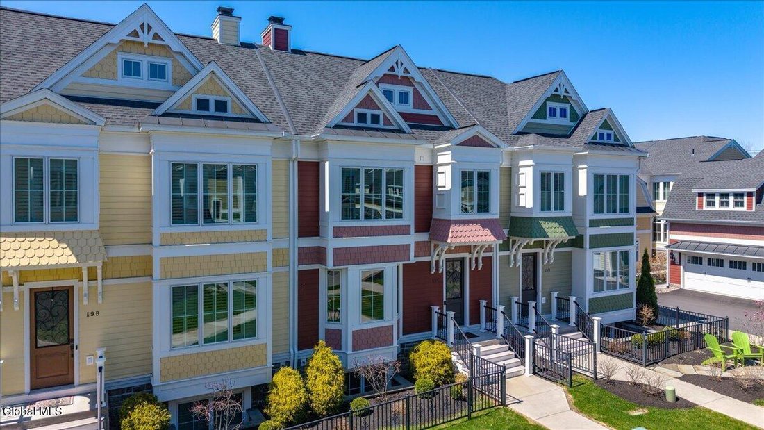 House in Saratoga Springs, New York, United States 2 - 17807931