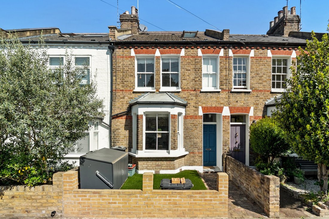 House in Strand On The Green, Hounslow, England 1 - 17808042