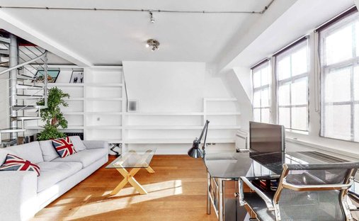 Apartment in Soho, England 1