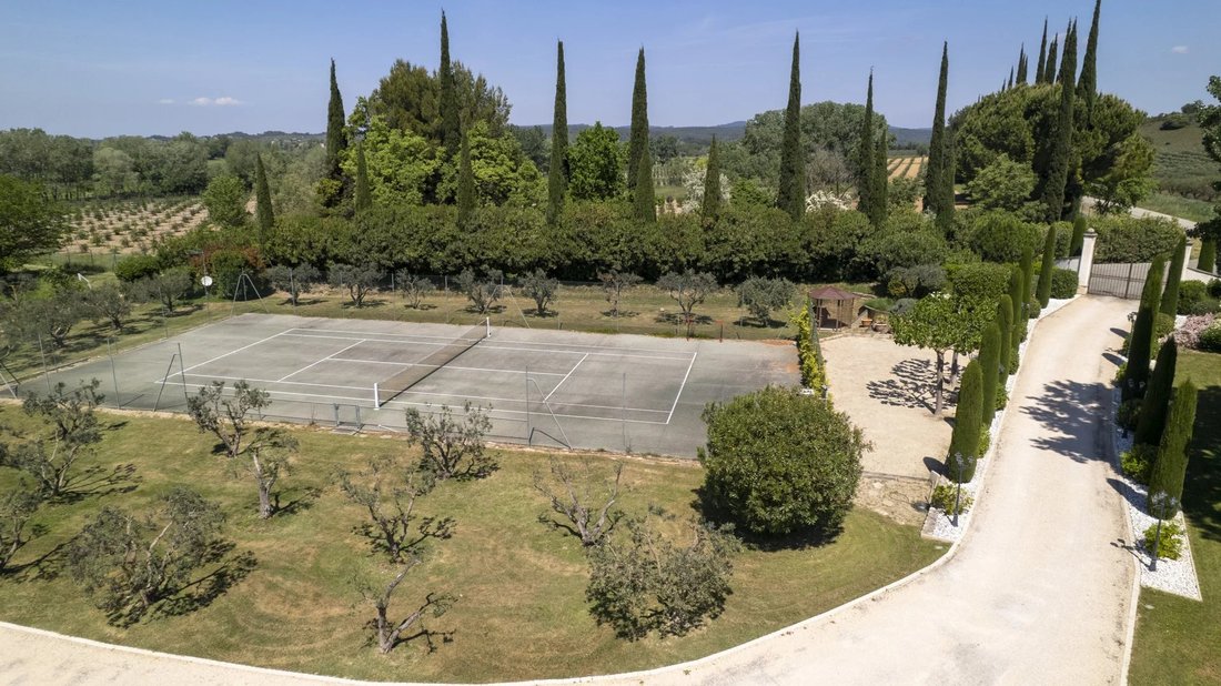 Estate in Arles, Provence-Alpes-Côte d'Azur, France 4 - 17808096