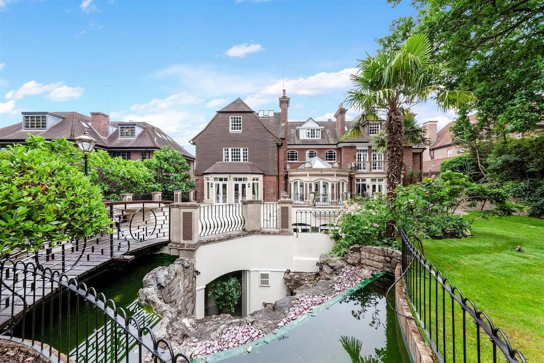 House in Highgate, Haringey, England 4 - 16689724