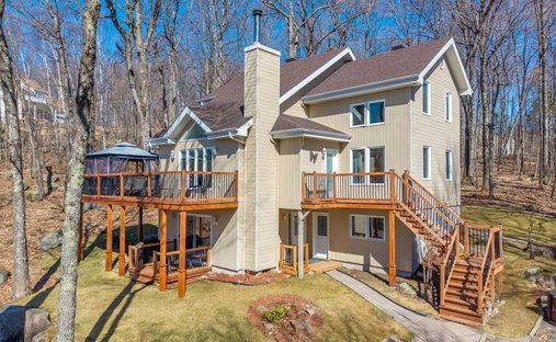 Casa en Saint-Sauveur, Quebec, Canadá 1