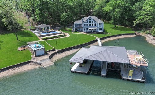 House in Sunrise Beach, Missouri, United States 1