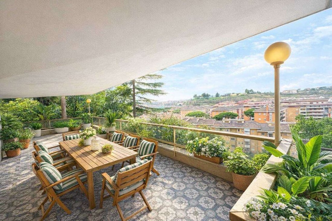 Apartment in Degli Eroi, Rome, Italy 1 - 16960317