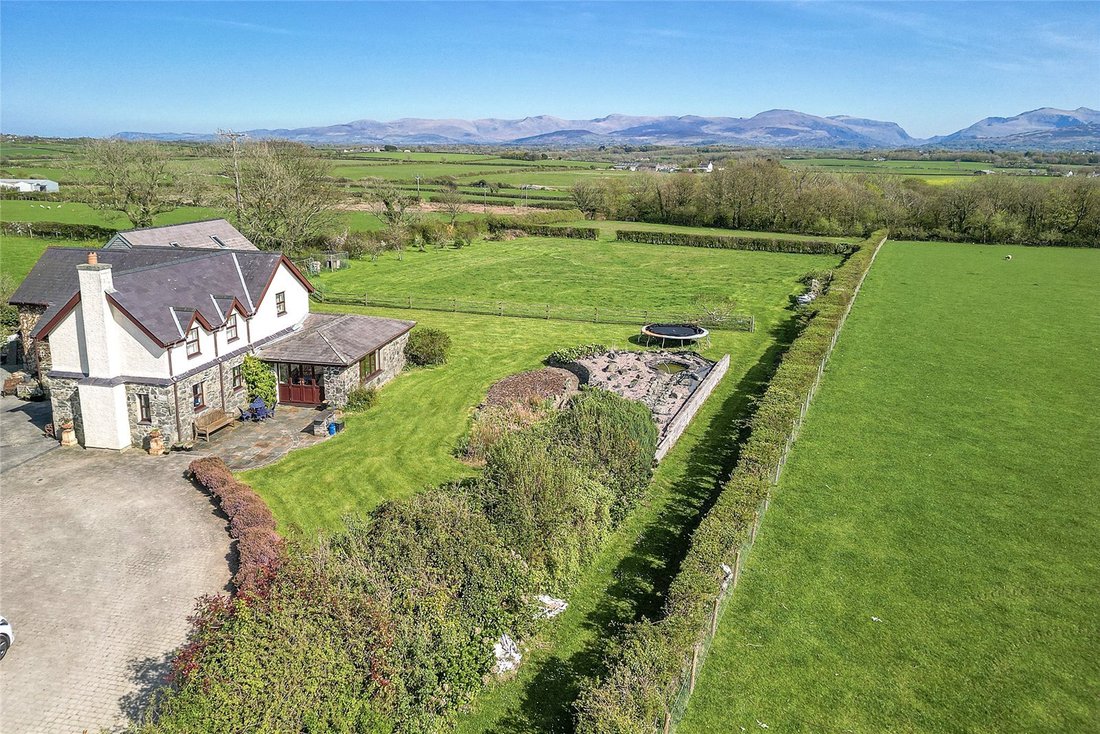 House in Llanidan, Wales 1 - 17259626