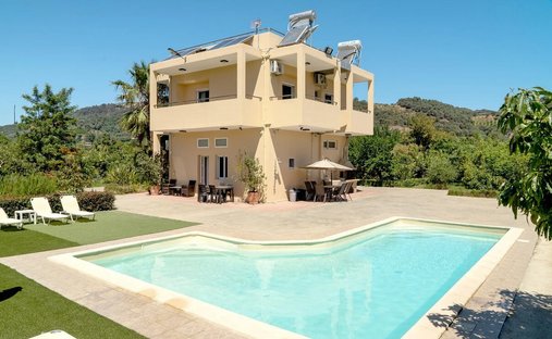 Villa in Platanias, Griechenland 1