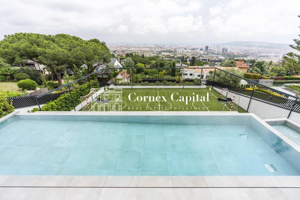 House in Les Corts, Barcelona, Spain 2 - 17810303