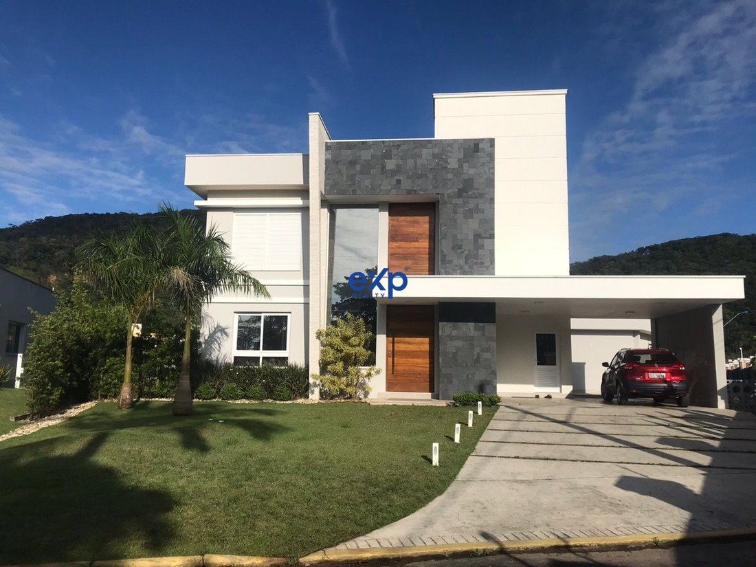 House in Itapema, State of Santa Catarina, Brazil 1 - 17804501