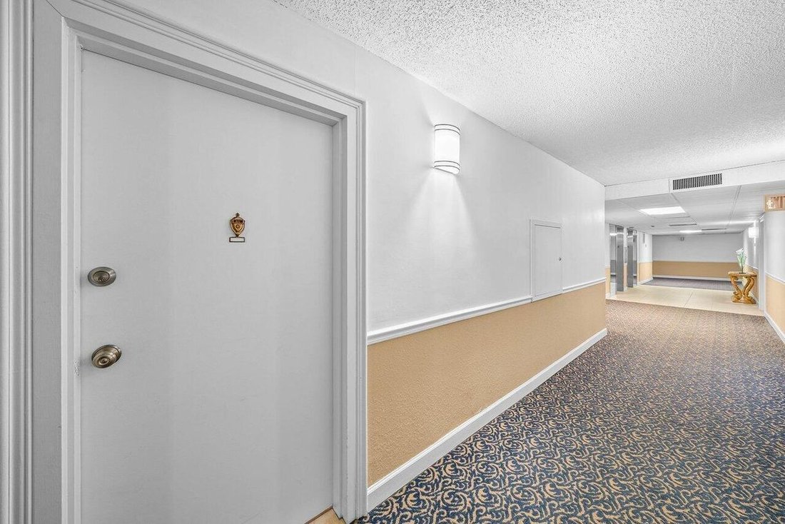 Condo in Palm Beach, Florida, United States 2 - 17809544