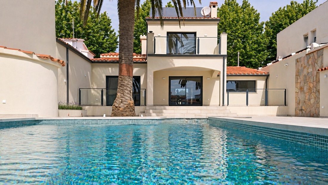 House in Empuriabrava, Catalonia, Spain 2 - 17810079