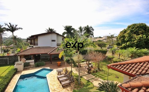 House in Valinhos, State of São Paulo, Brazil 1