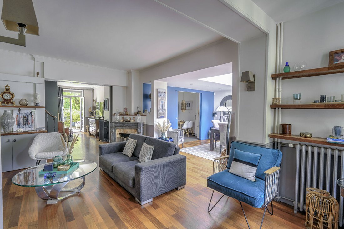 House in Plateau Ouest, Suresnes, France 2 - 17809832