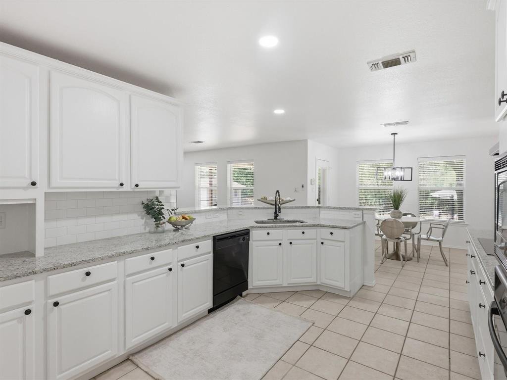 House in Fort Worth, Texas, United States 5 - 17809285