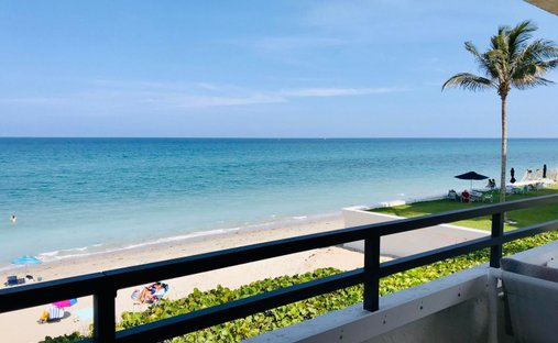 Condo in Palm Beach, Florida, United States 1