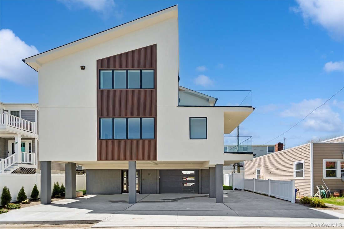 House in Long Beach, New York, United States 1 - 17809703