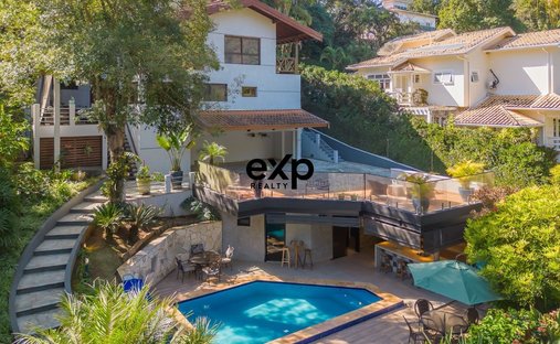 House in Valinhos, State of São Paulo, Brazil 1