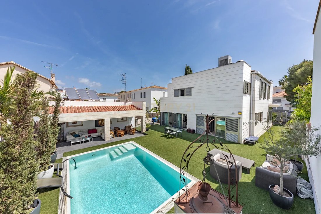 Villa in Sitges, Catalonia, Spain 5 - 17803535