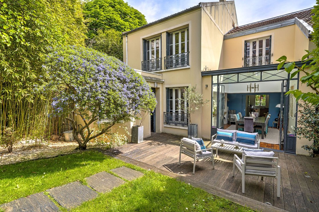 House in Plateau Ouest, Suresnes, France 1 - 17809832