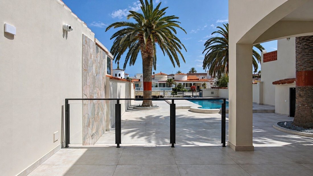 House in Empuriabrava, Catalonia, Spain 5 - 17810079