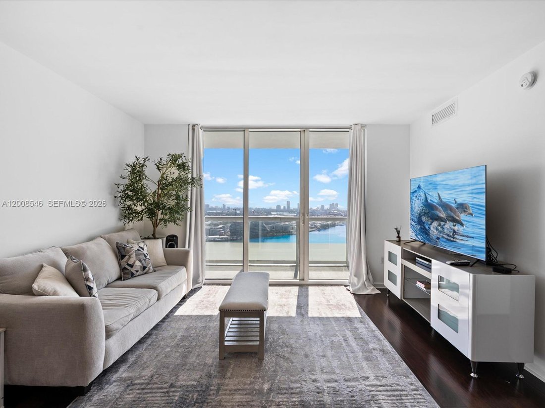 Condo in Miami, Florida, United States 3 - 17809776