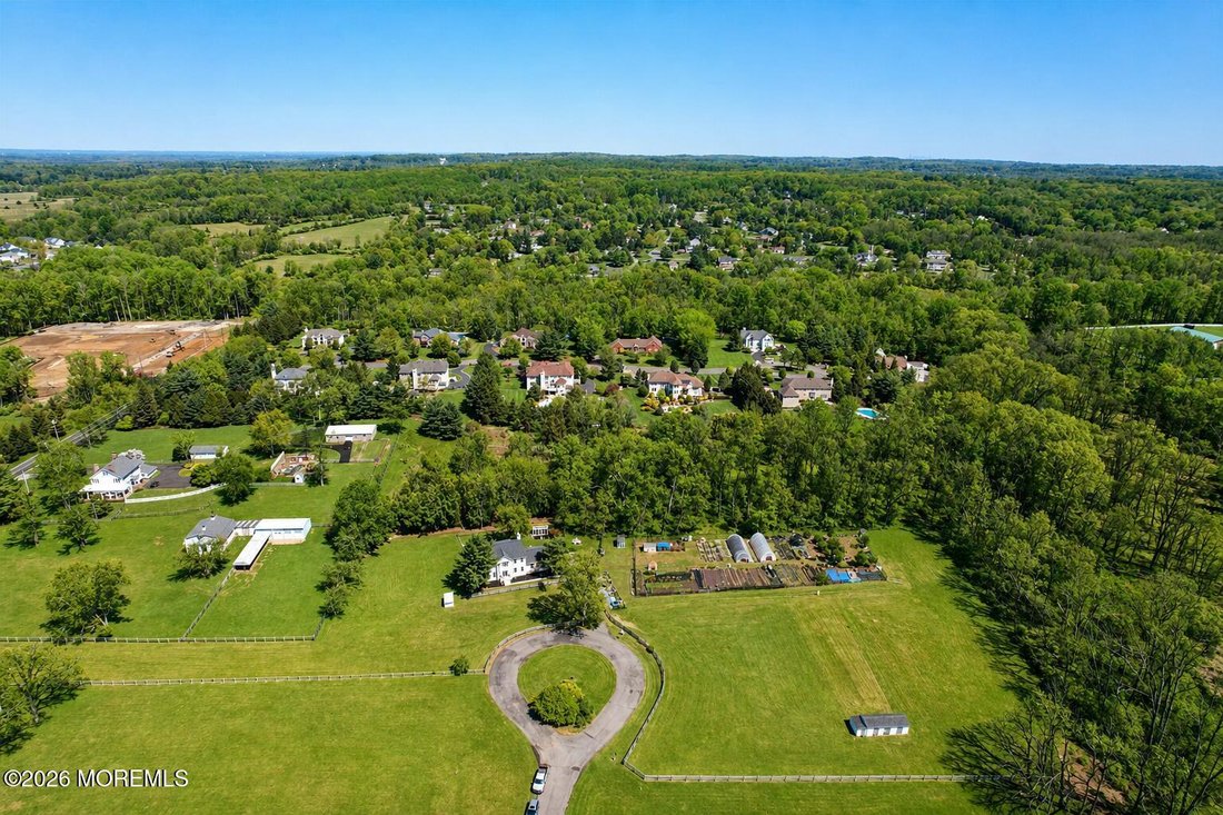 House in Colts Neck, New Jersey, United States 4 - 17808579
