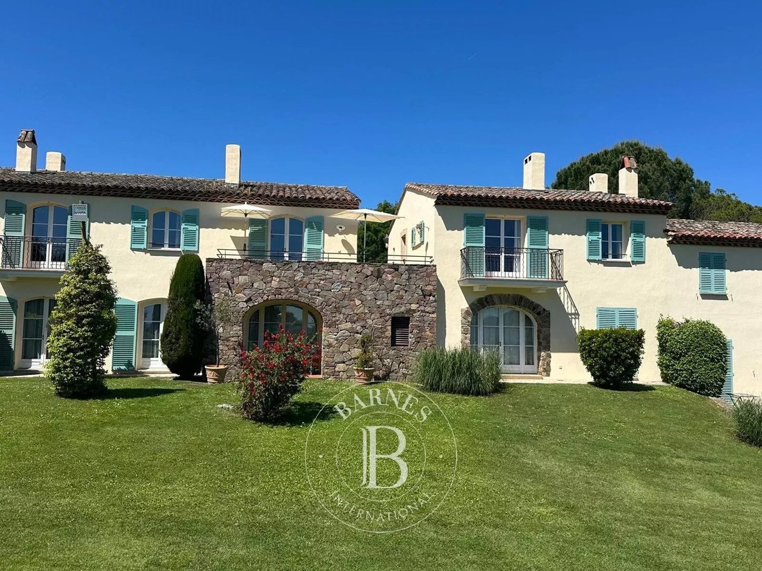 House in La Motte, Provence-Alpes-Côte d'Azur, France 1 - 17810594