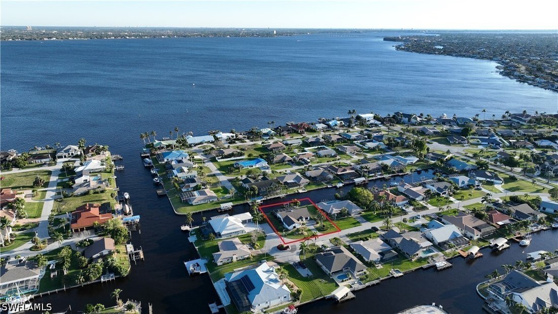 House in Cape Coral, Florida, United States 2 - 17809335